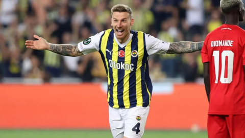 Serdar Aziz Fenerbahçe'den ayrıldı!