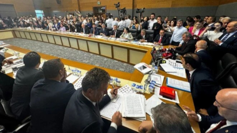 Meclis'te sokak köpekleri gerilimi! 18 saatlik komisyon