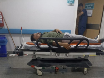 Direksiyon hakimiyetini kaybeden otomobil kayalığa çarptı: 3 yaralı
