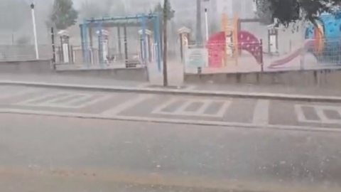 Bursa'nın o bölgesinde dolu ve sağanak etkili oldu!