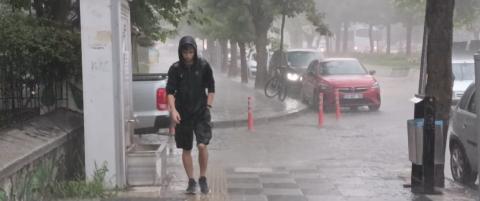 Afyonkarahisar’da sağanak yağış etkili oldu
