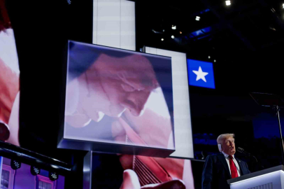 FBI, suikast girişiminde Trump’ın kulağına mermi isabet ettiğini doğruladı
