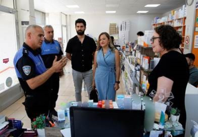 Eskişehir polisinden eczanelere güvenlik tedbirleri bilgilendirme ziyaretleri
