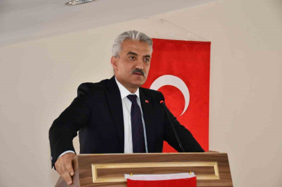 Milli ve manevi değerlere bağlı nesiller yetiştirmeliyiz