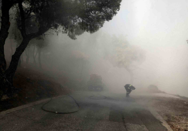 Yunanistan’daki yangın için AB Sivil Koruma Mekanizması devreye girdi
