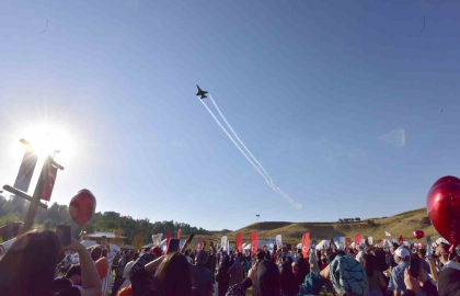 Ahlat’ta SOLOTÜRK gösterisi nefes kesti
