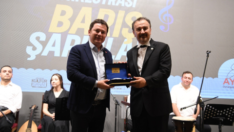 Bursa'da şarkılar barış için söylendi