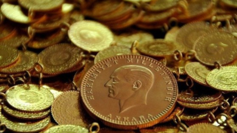 Altın zirveden inmiyor