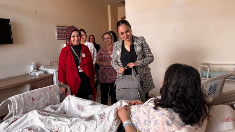 Yenidoğan bebeklerin ilk hediyeleri Niğde Belediyesi’nden