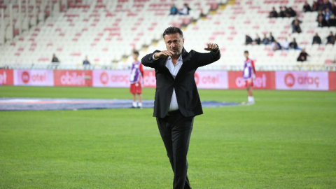 Usta çırağının gerisinde kaldı!