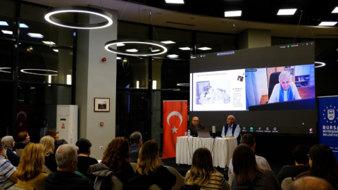 Bursa'da dolu dolu Nâzım Hikmet gecesi