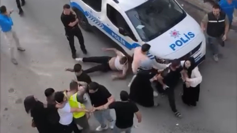 Bursa'da kürekli yumruklu kavga