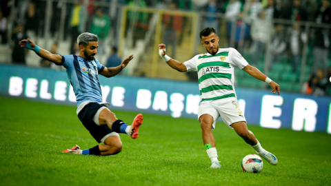 Bursaspor'da şov devam ediyor!