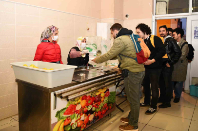 Öğrenciler yemek desteğinden çok memnun
