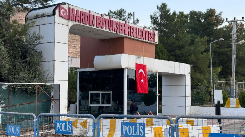 Üç başkan görevden alındı!