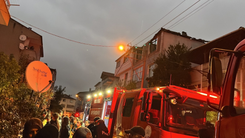 Yangının içinde kaldı!