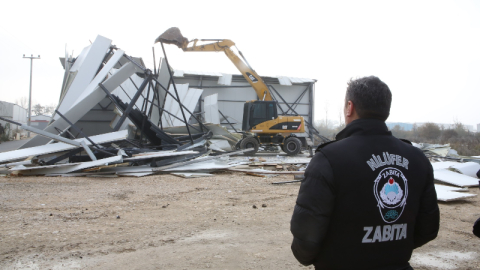 Kaçak yapılar birer birer yıkılıyor