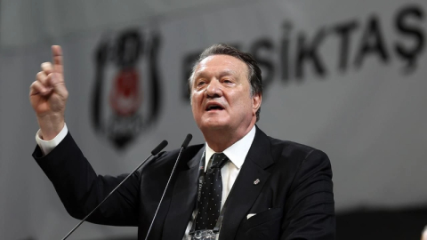Beşiktaş'ta şok gelişme! Başkan Arat istifa etti