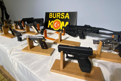 Bursa'da kaçak silah ürettiler! Polisten şok baskın...