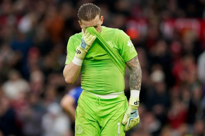 Futbolda yeni kural! Artık kalecilerin o huyu tarih olacak...