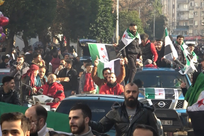 Bursa'daki Suriyeliler sokaklara döküldü