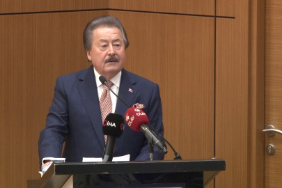 Eski Bakan Cavit Çağlar, Mudanya Üniversitesi öğrencileriyle buluştu