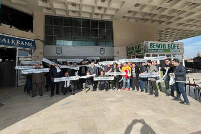 Çataltepe’de çözüme odaklı toplantı! Vali esnafı dinledi!