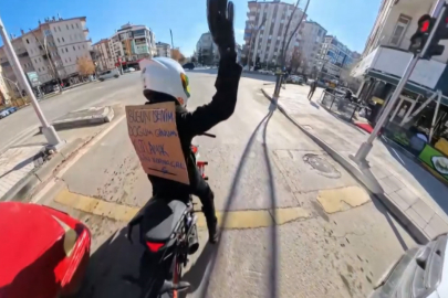 Trafikte O'nu gören korna çaldı! İşte şaşırtan hareket...
