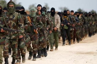 Suriye'de 300 bin kişilik yeni ordu adımı! YPG-PKK'ya kötü haber...