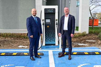 Karacabey'de elektrikli araç şarj istasyonları hizmete girdi