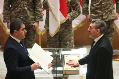 Gürcistan'da yeni Cumhurbaşkanı Kavelaşvili protestoların gölgesinde yemin etti