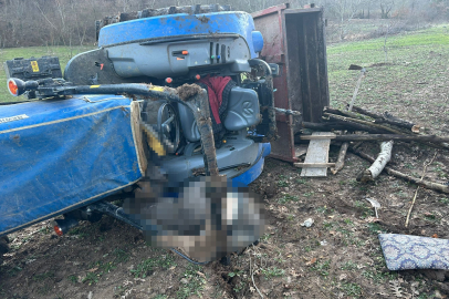 Devrilen traktörün altında kalan sürücü hayatını kaybetti