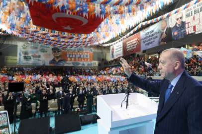 "Halep Kalesi'ne asılan ay yıldızlı sancak CHP'ye niye dokunuyor"