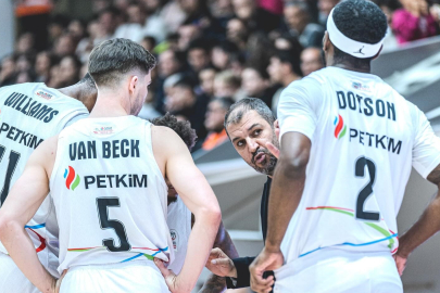 Aliağa Petkimspor, Bursaspor'u geçerek Holon maçına odaklandı