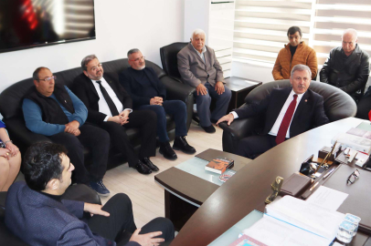 Milletvekili Özdağ gazeteciyi azarladı: "Siz gazeteci misiniz"