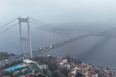 İstanbul'da iki yaka arasında sis etkili oldu