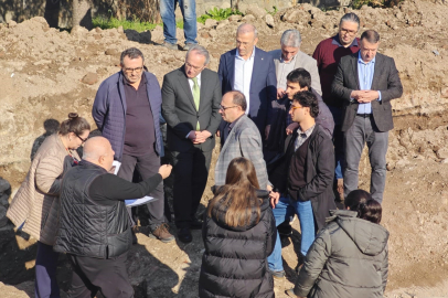 Tophane Mesleki ve Teknik Anadolu Lisesi’nde kazı çalışmaları devam ediyor