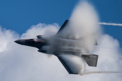 F-35 uçağı düştü!