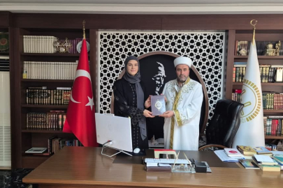 Alanya'da Rus ve Danimarka vatandaşları müslüman oldu