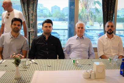 Büyükşehir Belediye Başkanı Mustafa Bozbey’den Bursaspor’a ziyaret