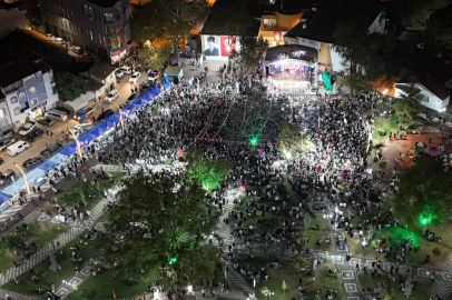 Bursa'da Pamela ve Ümit Besen rüzgarı