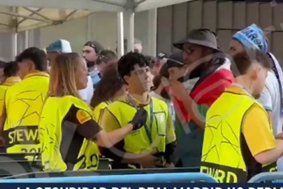 Real Madrid- Marsilya maçında tepki çeken hareket!