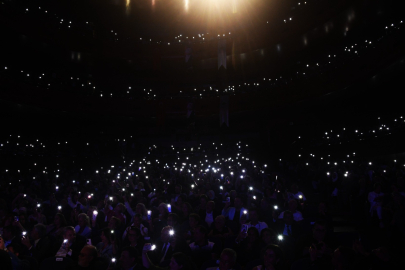 Sanat Güneşi Zeki Müren Osmangazi’de en sevilen şarkılarıyla anıldı