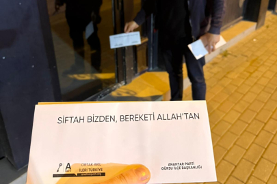 Anahtar Parti Gürsu teşkilatından esnafa siftah parası