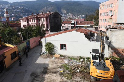 Osmangazi’de tarihi koruyan yıkım