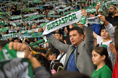 Başkan Aydın minik taraftarlarla Bursaspor coşkusunu paylaştı