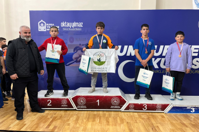 Cumhuriyet Kupası’nda Yıldırım Belediyespor Zirvede