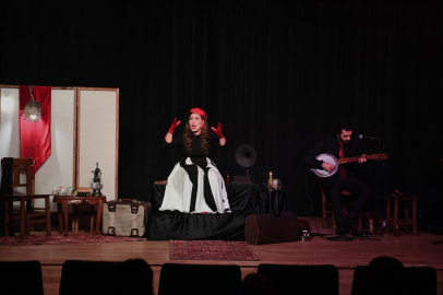 ‘Bir Cumhuriyet Hikayesi’ Osmangazi’de sahnelendi