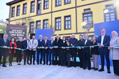 Alev Alatlı Şehir Düşünce ve Sanat Merkezi Yıldırım'da açıldı