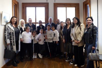 Mudanya Belediyesi’nden görme engelliler için “Sesli Sanat” uygulaması